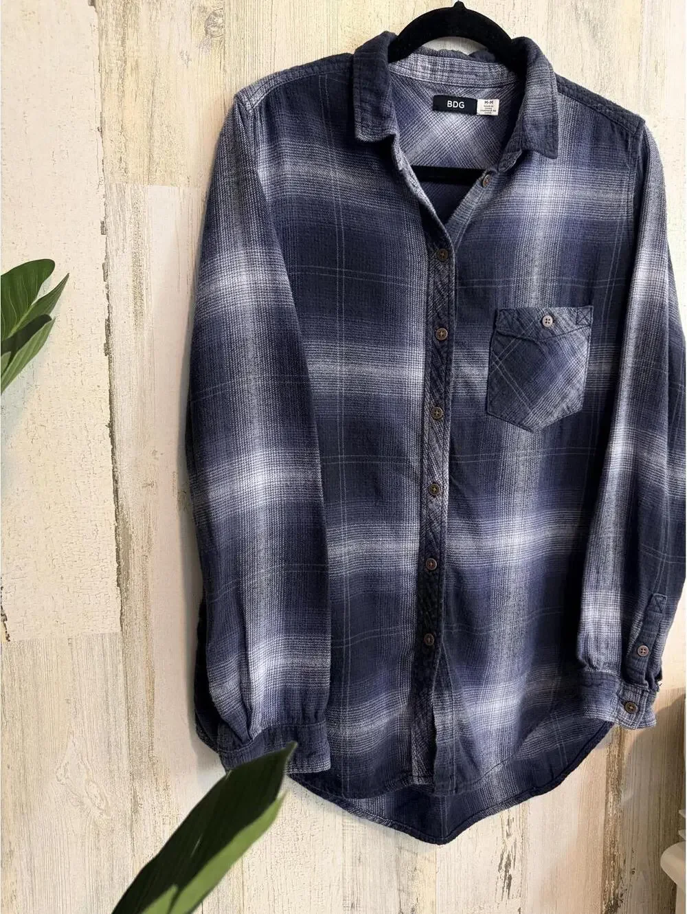 BDG Women's Medium Blue Plaid Button Down Flannel Shirt - Picture 4 of 12